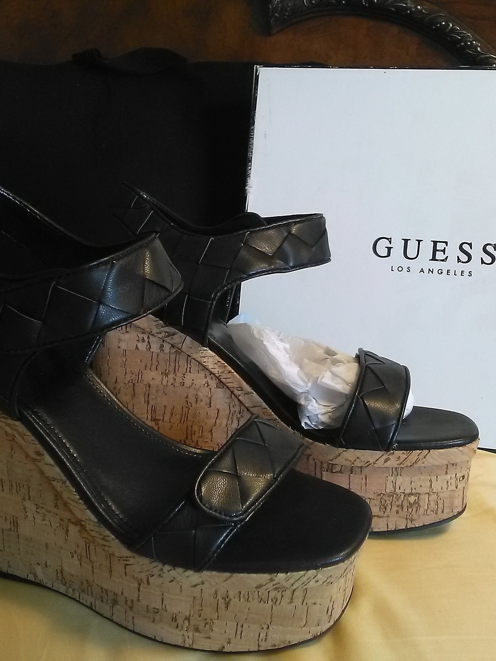 NIB GUESS Black Quilted Cork Platform Wedge Sandals SZ. 9M 5 IN. HEEL HOT 🔥